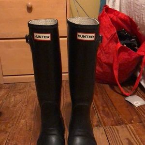 Black Hunter rain boots